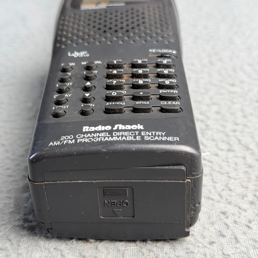 Radio Shack PRO-62 200 Channel Direct Entry AM/FM Programmable Scanner Untested - Picture 4 of 6